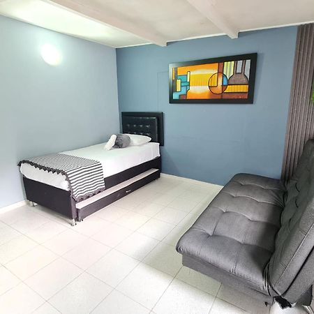 New Cozy Apartment In The Poblado, San Lucas Medellín Zewnętrze zdjęcie