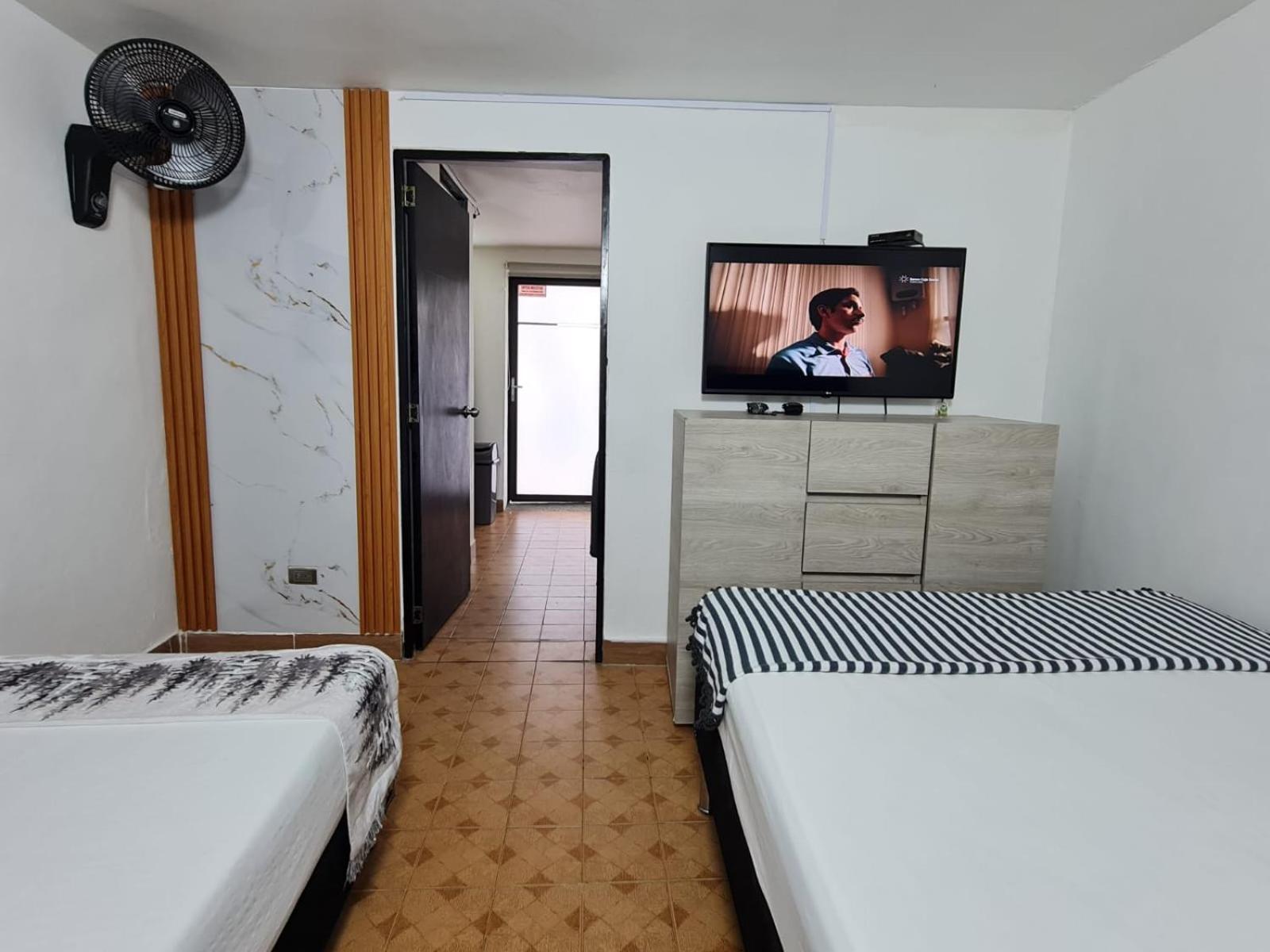 New Cozy Apartment In The Poblado, San Lucas Medellín Zewnętrze zdjęcie
