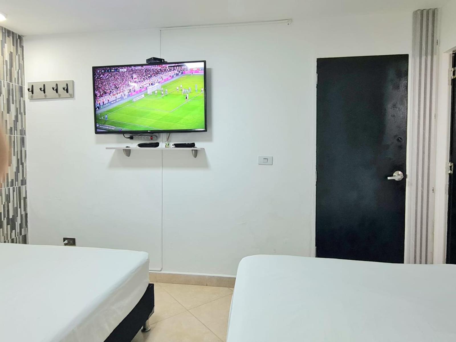 New Cozy Apartment In The Poblado, San Lucas Medellín Zewnętrze zdjęcie